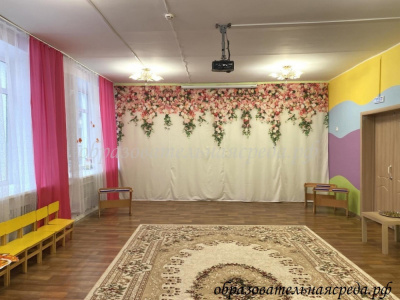 Занавес для сцены Розы (2,955,4м)